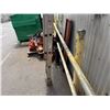 Image 12 : Werner Round-Rung Extension Ladder