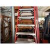 Image 3 : Titan 4014 Fiberglass 14' Step Ladder