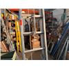 Image 3 : Metal Round-Rung Extension Ladder