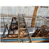 Image 6 : Metal Round-Rung Extension Ladder