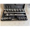 Image 2 : Evercraft 774-0119 SAE Ratchet & Socket Set in Hard Case