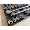 Image 3 : Evercraft 774-0119 SAE Ratchet & Socket Set in Hard Case