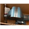 Image 3 : Walton Industrial Pipe & Bench Vise