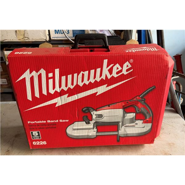 Milwaukee 6226 Portable Band Saw in Box