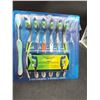 Image 2 : Oral-B CrossAction Advanced 7 Toothbrush Pack