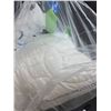 Image 4 : 1 Single Kate Spade Cooling Comfort Bed Pillows