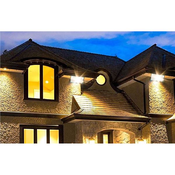 CREATESTAR 2 Pack 150 LED Outdoor Lights