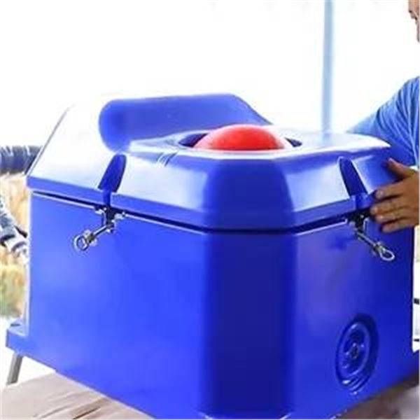 Canarm EF40C Energy Free Poly Waterer