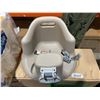 Image 7 : UpSeat Booster Seat With Detachable Tray
