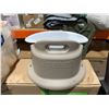 Image 9 : UpSeat Booster Seat With Detachable Tray