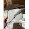 Image 3 : Below Zero Grey Quilted Blanket, 150x200cm Polyester