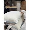 Image 3 : Below Zero Set Of 2 Pillows 20x28 Inch White