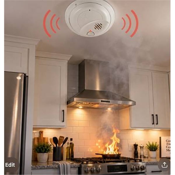First Alert 9120B Smoke Alarm with Battery Backup