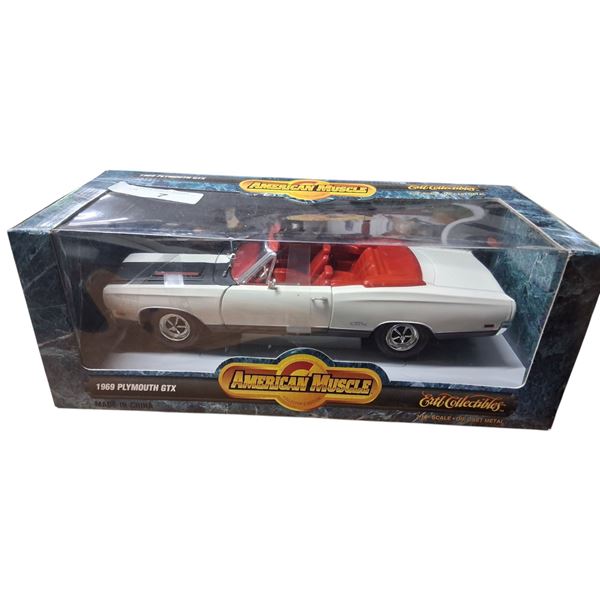 1:18 Scale NIB American Muscle 1969 Plymouth GTX Convertible