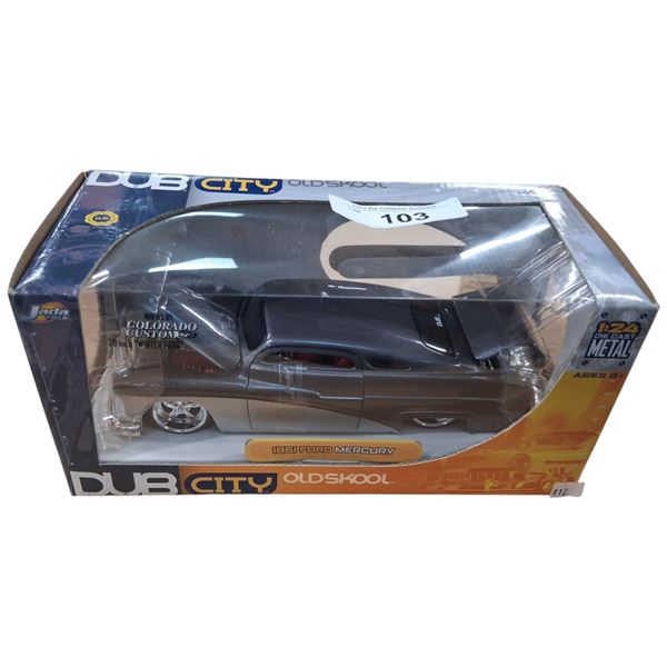 1951 Ford Mercury die cast car 1:24 scale