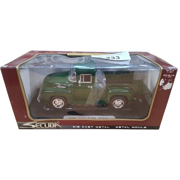 Vintage NIB 1:24 scale 1956 Ford F100 pickup die cast