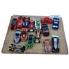 Image 1 : 15 Hotwheels in case