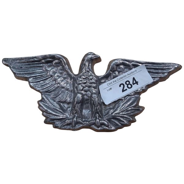 Cast metal eagle, 9"