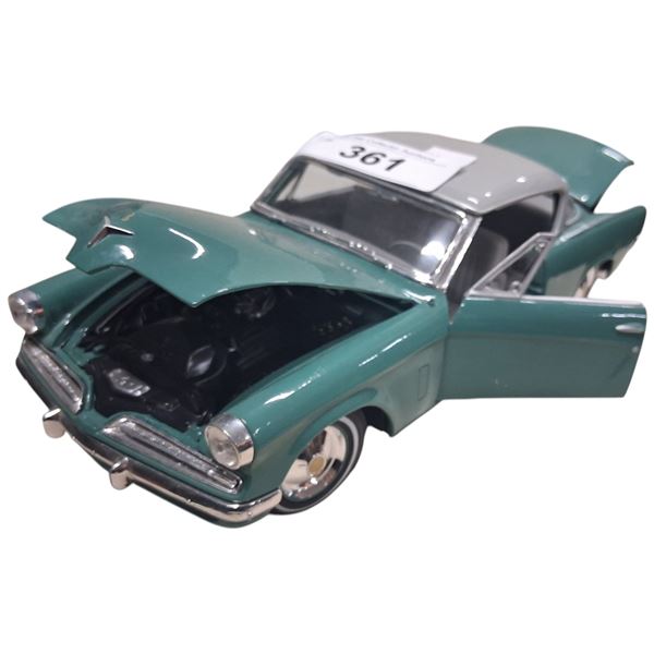 1:18 scale die cast 1953 Studebaker Starliner