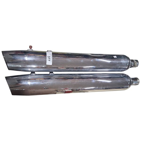 Pair of chrome Harley Davidson pipes