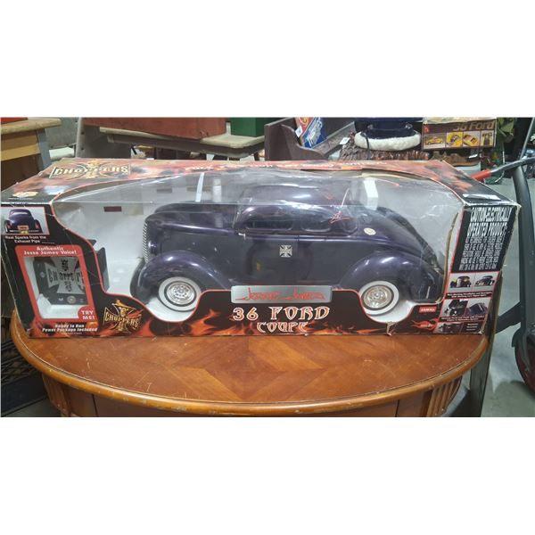 Very collectable GIANT Jesse James 1936 Ford Coupe Weatcoast Choppers car with remote, box is 30" lo