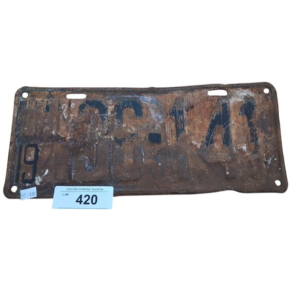 Antique 1925 Manitoba license plate