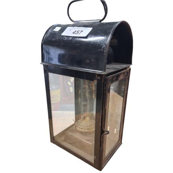 Large antique carriage lamp, hard to find, 15" tall