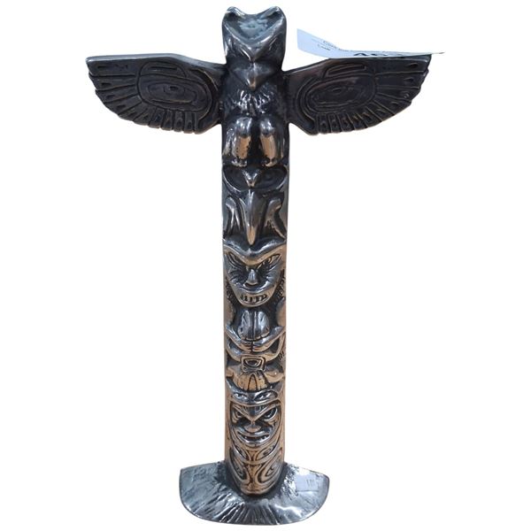 Aluminum totem pole 13" tall