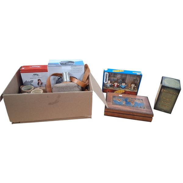 Large lot of collectibles
