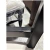 Image 3 : CHAIR