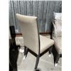 Image 2 : CHAIR
