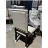 Image 2 : CHAIR