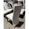 Image 2 : CHAIR