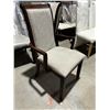 Image 2 : CHAIR