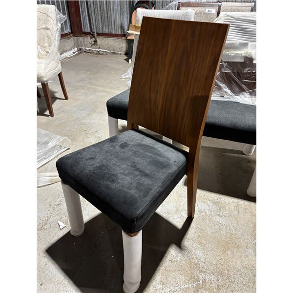 CHAIR (WITH IMPERFECTIONS)