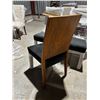 Image 2 : CHAIR (WITH IMPERFECTIONS)