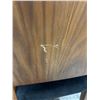 Image 3 : CHAIR (WITH IMPERFECTIONS)