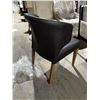 Image 2 : CHAIR