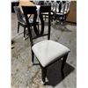 Image 1 : CHAIR