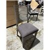 Image 1 : CHAIR