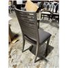 Image 2 : CHAIR
