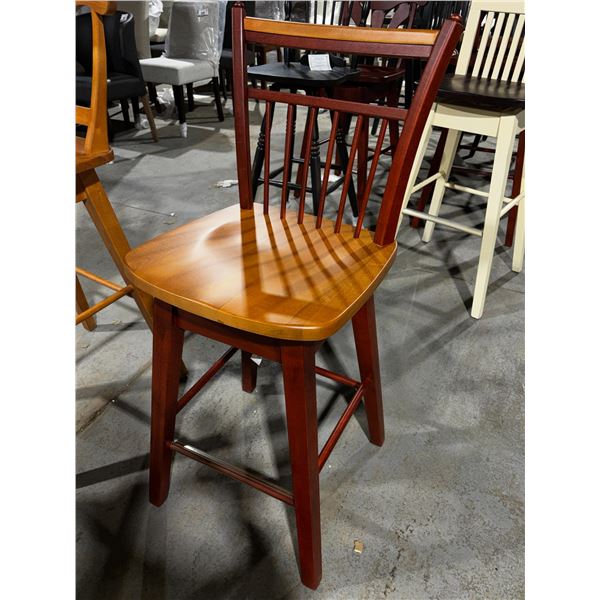 BAR STOOL WITH SWIVEL SEAT