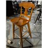 Image 1 : BAR STOOL WITH SWIVEL SEAT