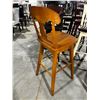 Image 2 : BAR STOOL WITH SWIVEL SEAT