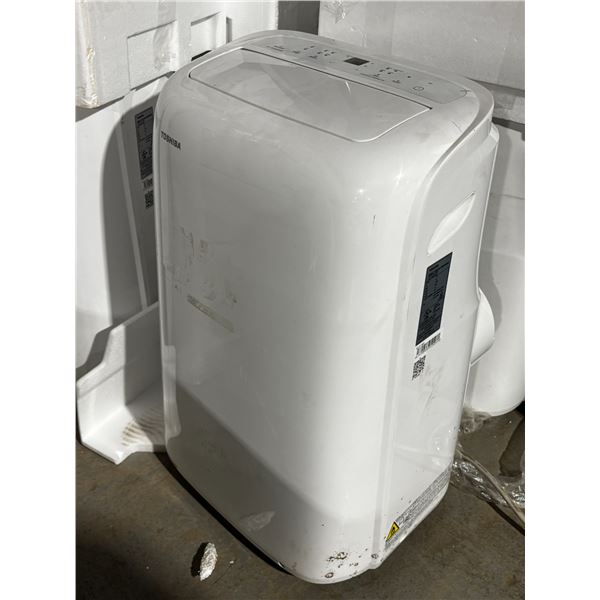 TOSHIBA AIIR CONDITIONER WITH REMOTE CONTROL 1200BTU