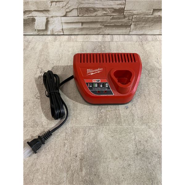 Milwaukee M12 Battery Charger