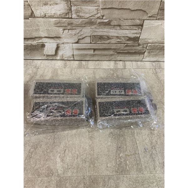 Lot Of 2 Packs Of 2 Classic NES Controllers