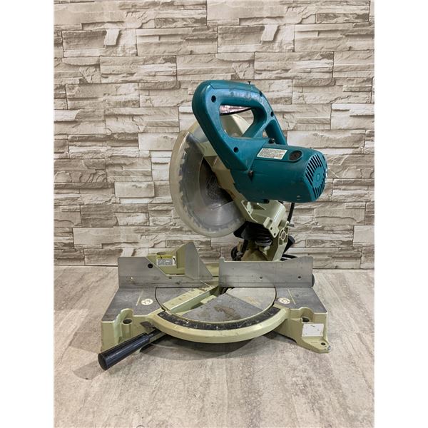 Corded Makita LS1040 10in Compound Miter Saw