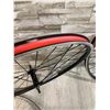 Image 6 : Lot Of 3 Generic 700C Road Bike Wheels
