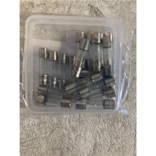 3.5A 250V Glass Slow Blow Fuse - 5x20mm - 20 Pack
